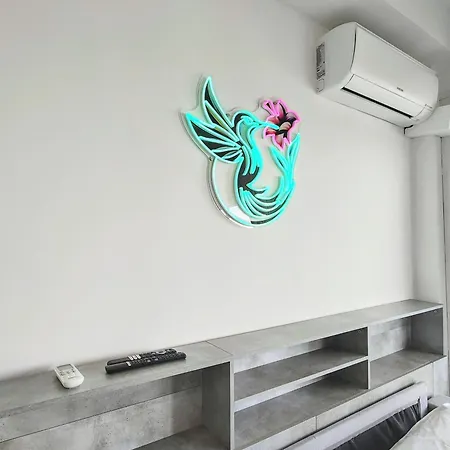 Colibri Apartment *